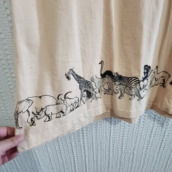 Manqa Africa Crewneck Graphic T-Shirt Size X-Large - Picture 4 of 14